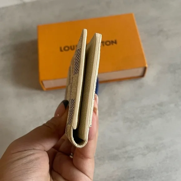 SOLD Authentic Louis Vuitton Card Holder - Picture 5 of 12